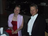 Victoria och Marcus fikar ocks�...