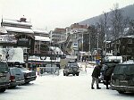 M�nga hus runt torget numera.