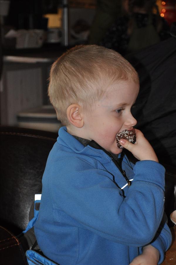 Chokladboll �r standard h�r p� Idet