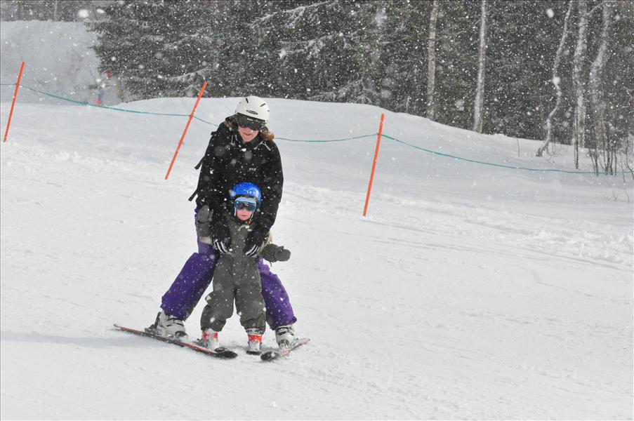 Mia och Ludvig (som g�r struten)