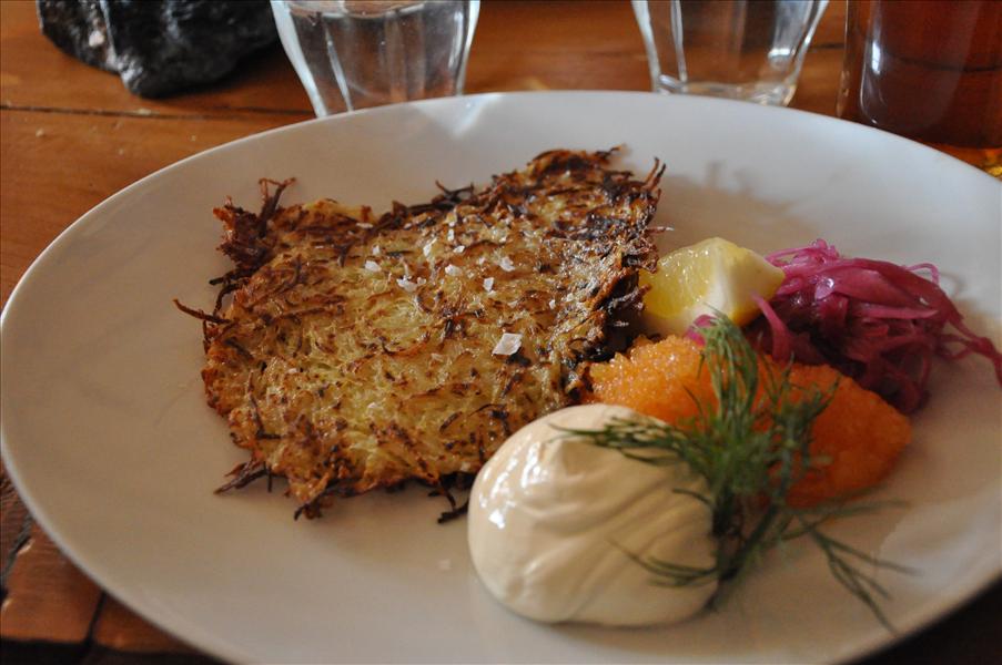 Morfar r�raka och Stina soppa med pumpa