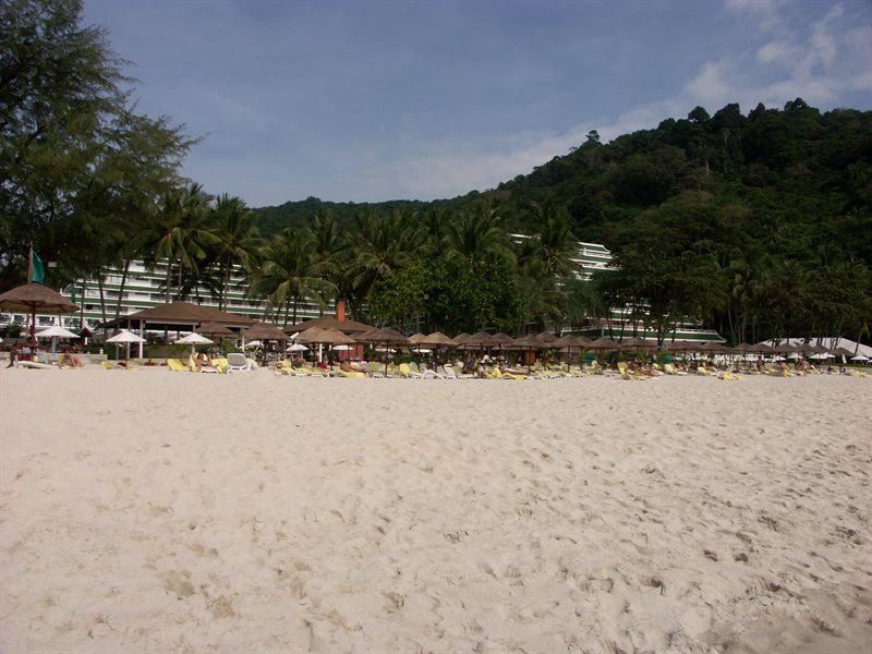 Hotellstranden med hotellet, Le Meridien, i bakgrunden