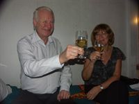 Dags att sk�la i champagne igen
