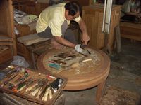 Bes�k i en m�belfabrik