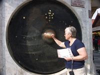 Ett slag p� denna gong-gong gav ett v�ldigt vackert l�gfrekvent ljud