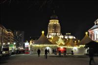 Gendarmenmarkt utifr�n - Deutscher Dom i bakgrunden