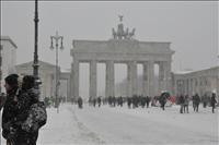 Brandenburger tor. Nu sn�ar det ordentligt.