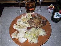 Den f�rdiga r�tten (mit sauerkraut) - fantastiskt gott!
