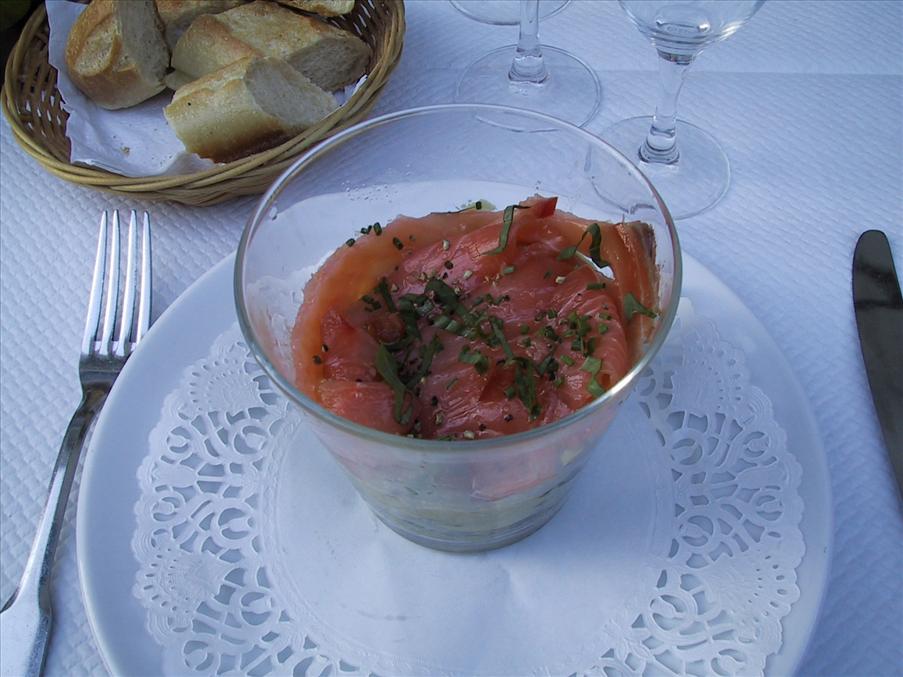 Avslutningsmiddag - f�rr�tt: Marinerad lax med guacamole