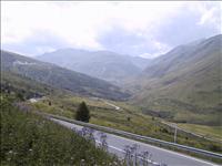 P� v�g upp mot Pas de la Casa och Andorra