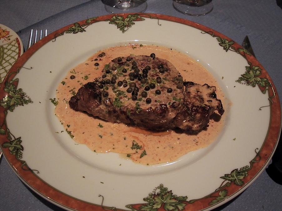 Tournedous med gr�npeppars�s