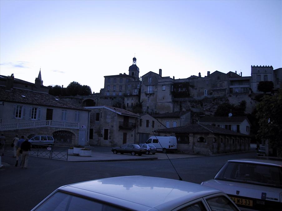 Kv�ll i Bourg