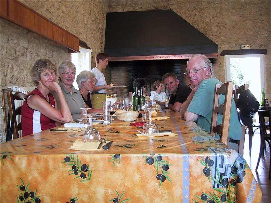 Glatt lunchs�llskap (efter tre flaskor v�tska)