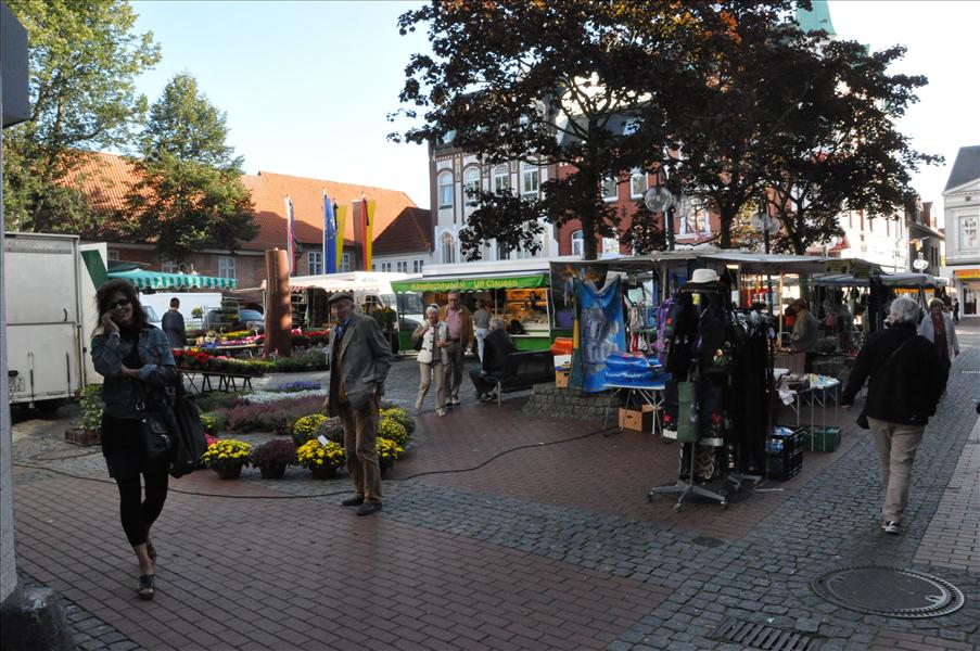 Det var marknad i Eckernf�rde, s� vi passade p� att se om det fanns n�got att k�pa