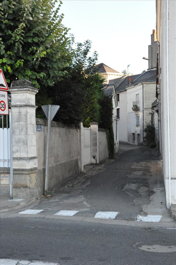 Vi bodde i ett annex till v�nster i gr�nden