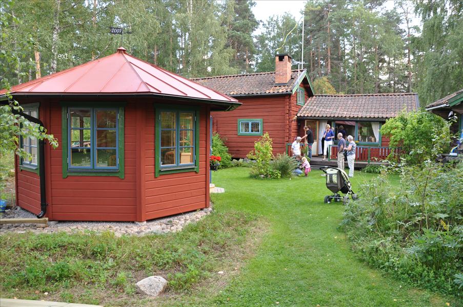 Huset fr�n andra siden med det trevliga lusthuset