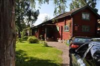 Här, hos Staffans syster med familj strax utanför Falun, bodde vi