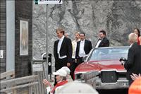 Operas�ngarna kommer med bil