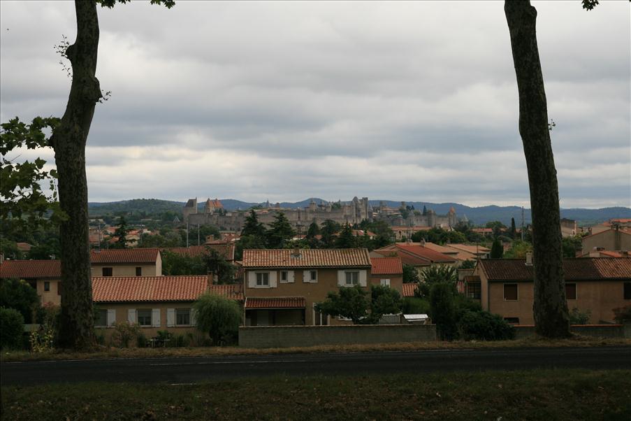 P� avst�nd syns borgen i Carcassonne