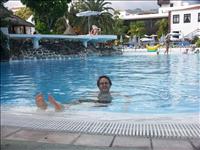 Matte h�ll p� d� n�r han hoppade i (sa han). H�r verkar livet ha �terv�nt. 