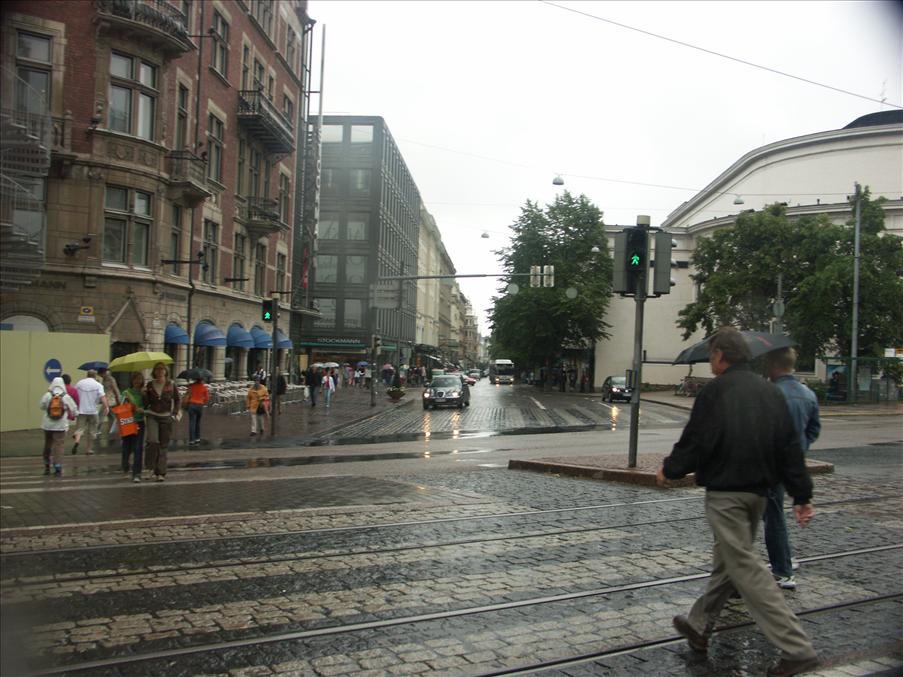 P� v�g ned l�ngs efter Esplanadgatan