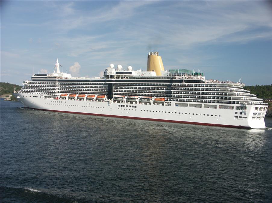 ...och passerade Arcadia fr�n Kingston, Jamaica