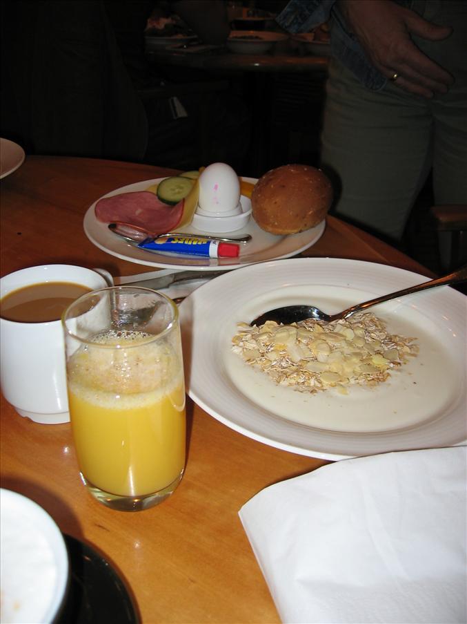 Frukost p� Sky City