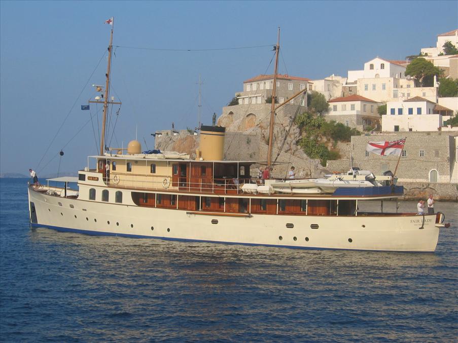Fair Lady of Southhampton - vacker klassisk yacht anl�nder