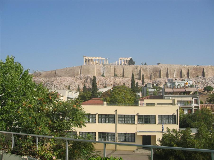 Akropolis fr�n hotelltaket