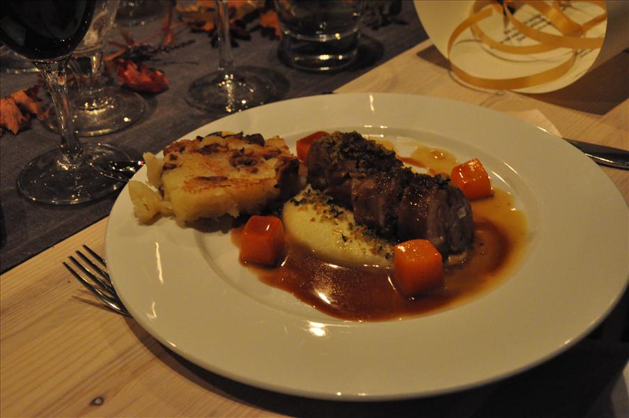 Lamm (fr�n �re) och potatiskaka