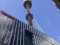 Sydney Tower intill vårt hotell.