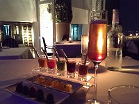 Bangkok på restaurangen Breeze på 52:a våningen på hotell Lebua i State Tower. För-för-rätt med lite bubbel.