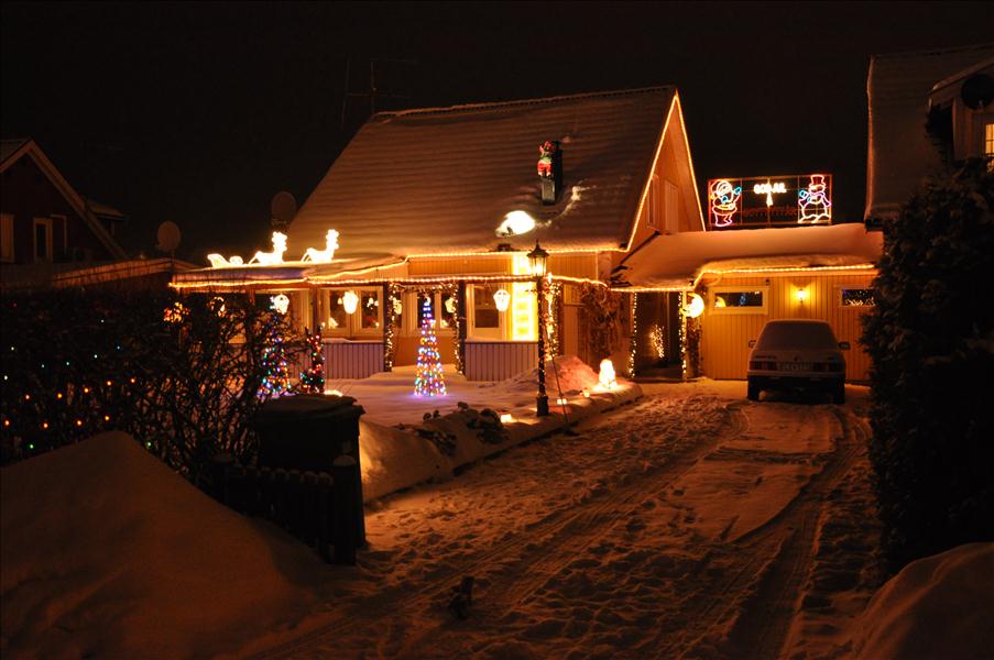 Grannen mitt emot vill inte vara smre