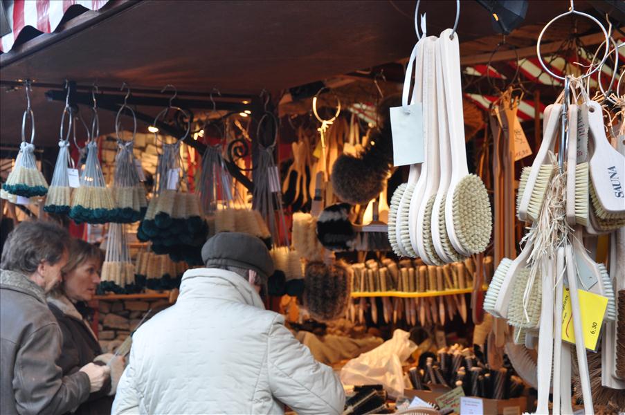 Borstar s�ljs lite �verallt