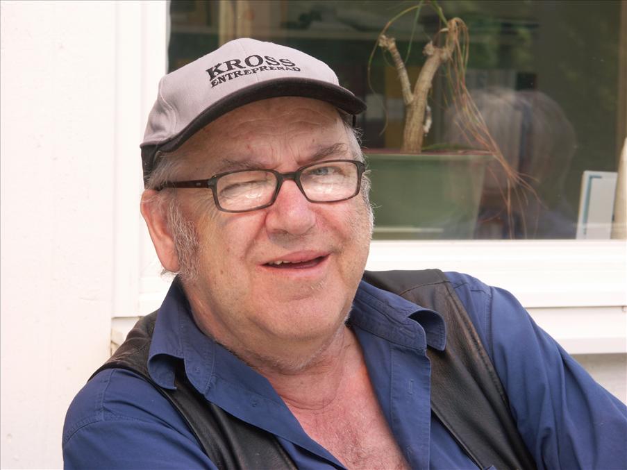Eie utanf�r kontoret i Granbo