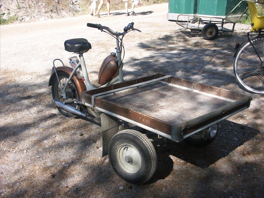 Flakmoppen �r ett m�ste h�r