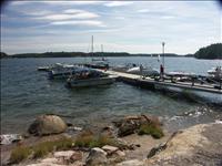 Vi fick en bra plats l�ngst ut p� bryggan