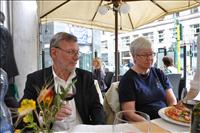 Denna lunch var inte en h�jdare. Pelle fick in sin mediokra pizza n�r vi andra �tit upp.