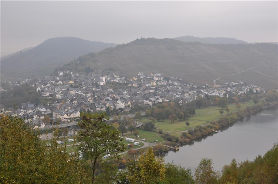 Enkirch von oben

