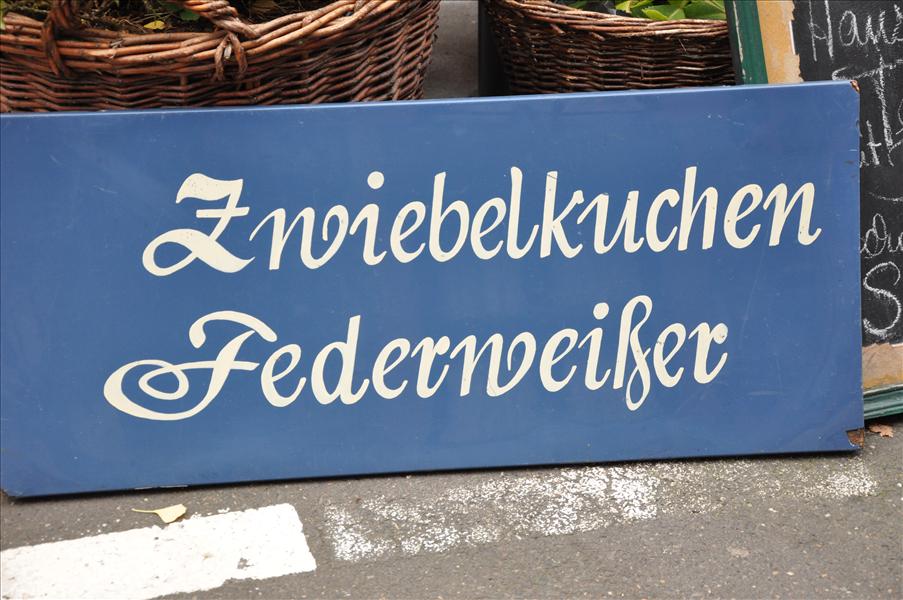 M�nga n�ringsst�llen erbjuder l�kpaj och federweisser, s� �ven v�rt
