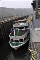 En rundfahrtsb�t (med romantisk ansats) och en pr�m slussade
