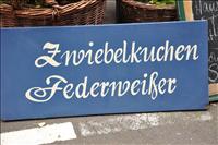 M�nga n�ringsst�llen erbjuder l�kpaj och federweisser, s� �ven v�rt
