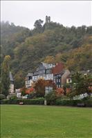 Ruinen ovanf�r Trarbach �r ett k�nt landm�rke
