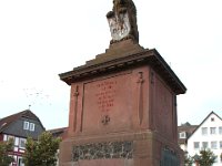 Monument över traktens stupade i de båda världskrigen