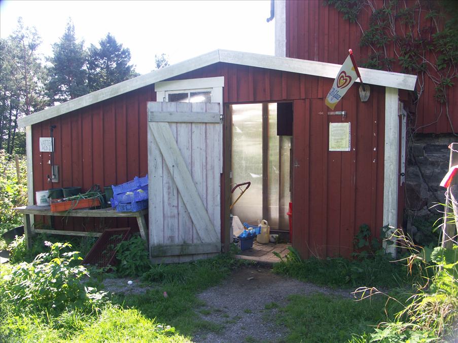 Sj�lvbetj�ningsbutiken p� �stanvik
