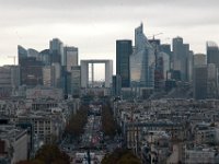 Mot La Defence i NV.
