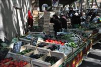 Marknad i Aups p� onsdagen
