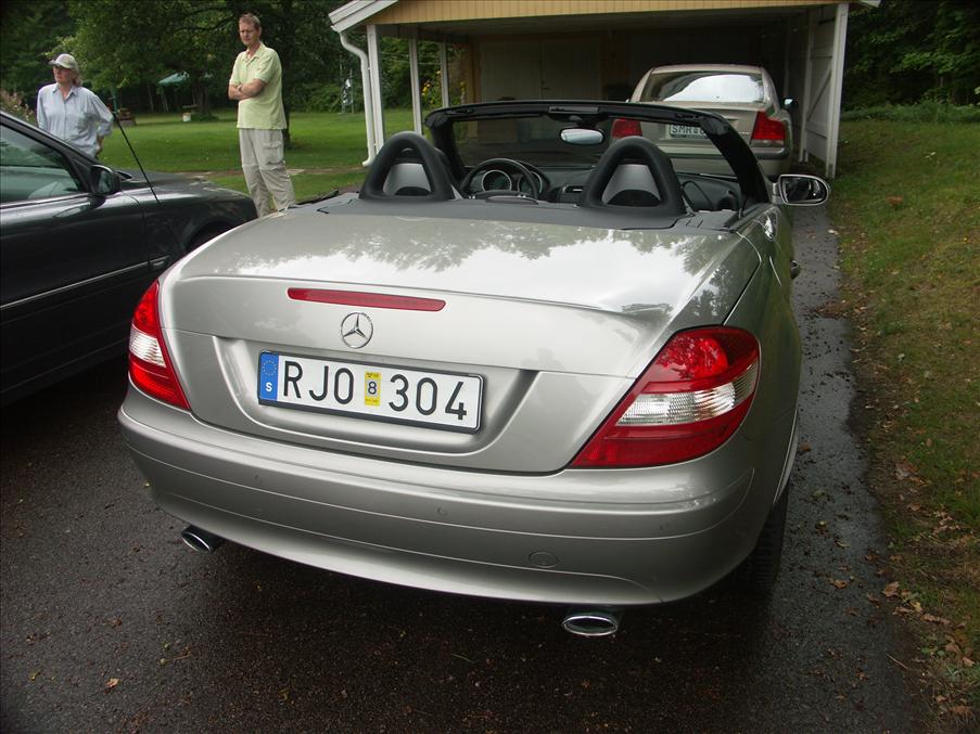 Den nya bilen ska f� rum i garaget