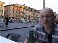 Piazza Navona med parmaskinka till