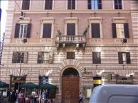 Hotellet fr�n Via Nazionale. Gudrun och Pelle har rummet l�ngst till h�ger